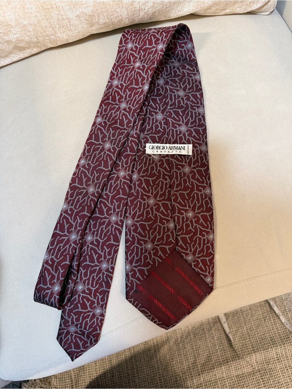 Giorgio Armani Men's Maroon Floral-Pattern Silk Tie